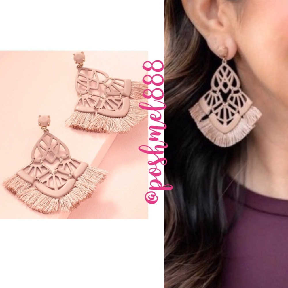 :: Stella & Dot | Blush Alexandria Chandeliers - Picture 2 of 15